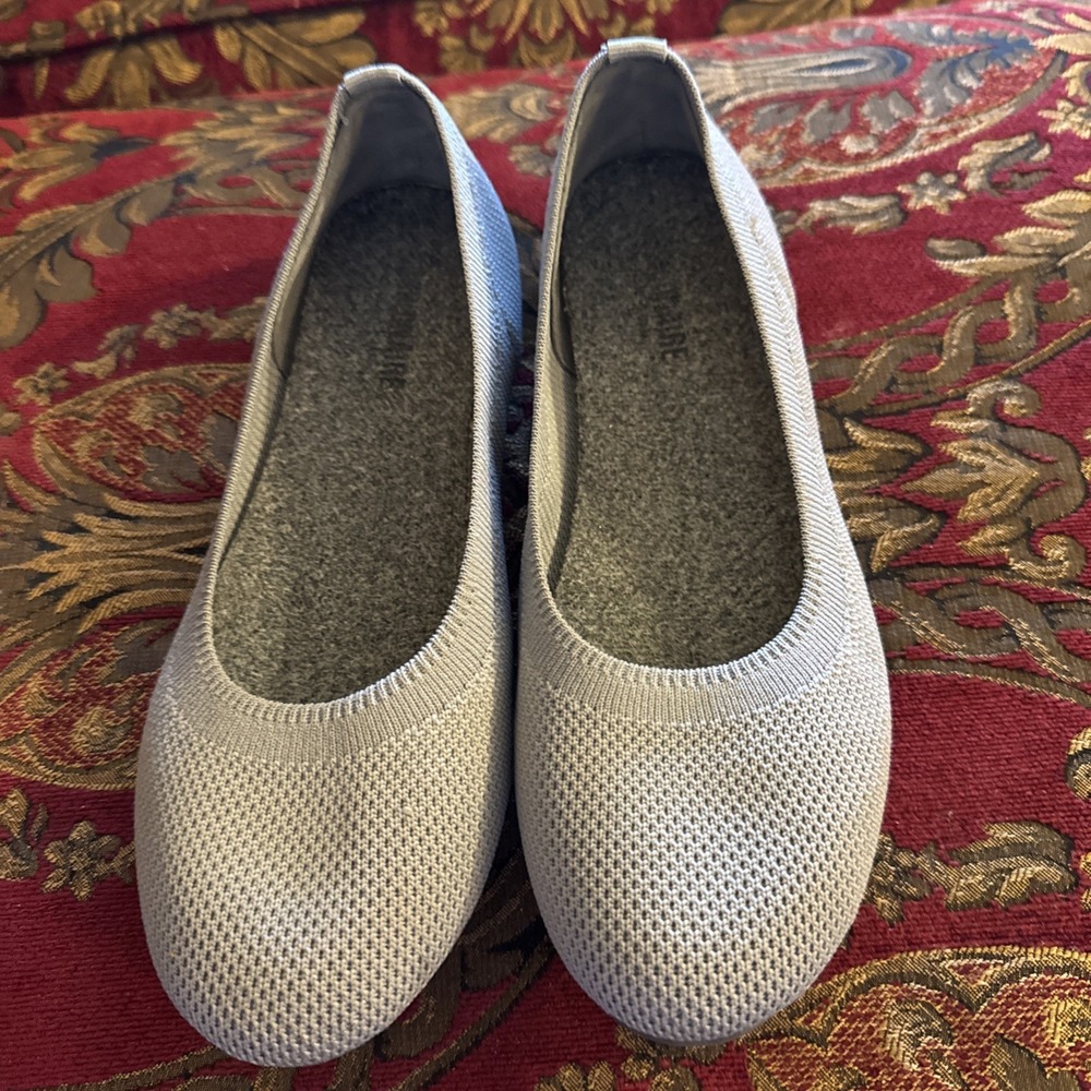 Cushionaire Memory Foam Slip On Shoes Women's Size 8 Gray